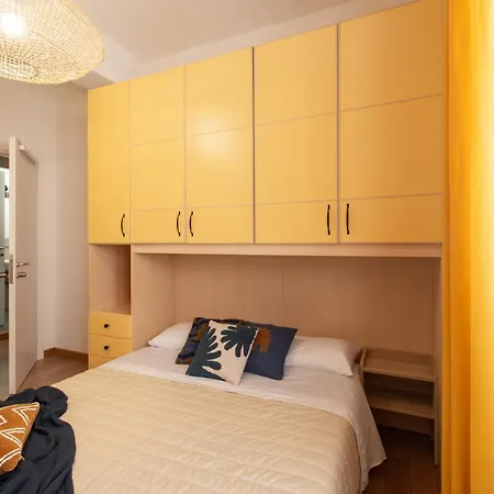 Wellstay Downtown - Guest house