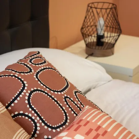Wellstay Downtown - Guest house *