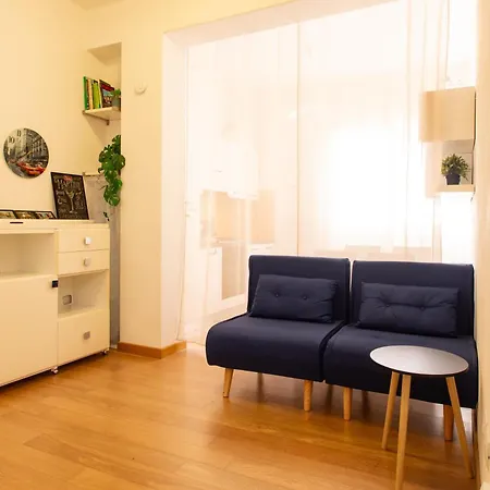 Guest house Wellstay Downtown -