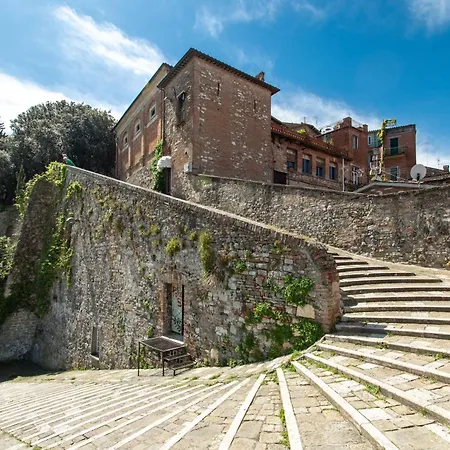 Wellstay Downtown - Guest house Perugia